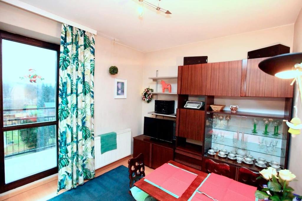 Apartment Large And Modern With Free Parking Spot