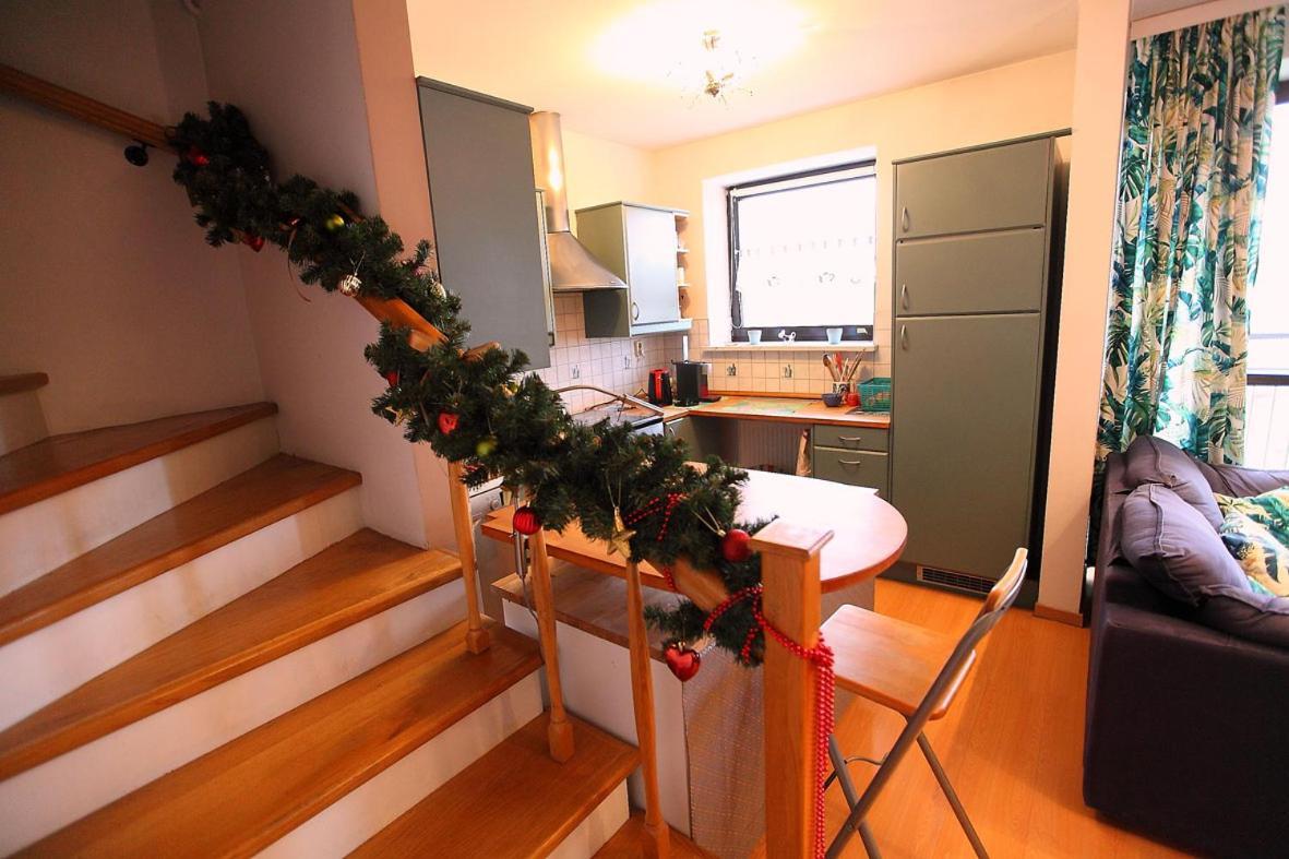 Large And Modern With Free Parking Spot Apartment