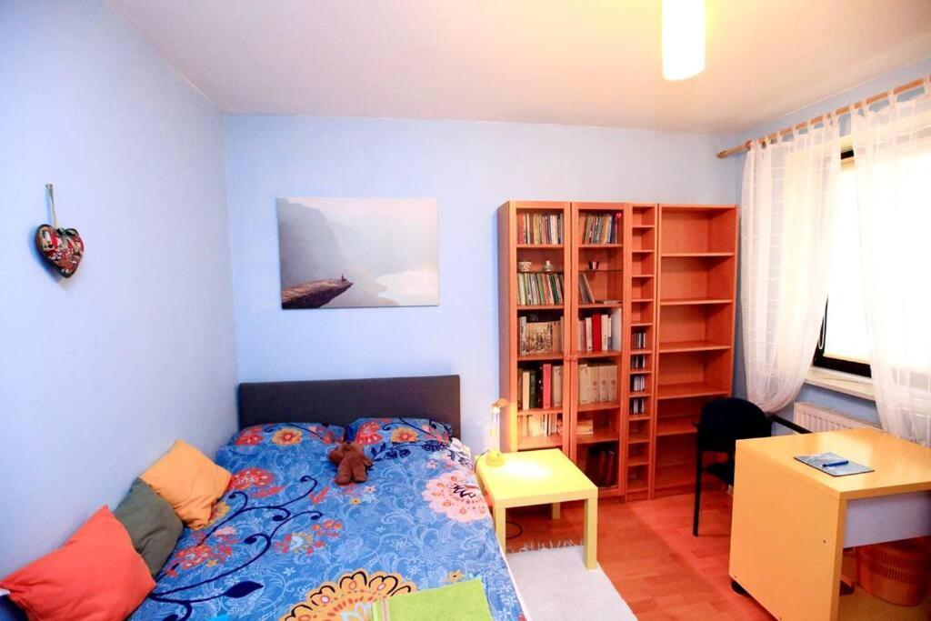 Appartement Large And Modern With Free Parking Spot *
